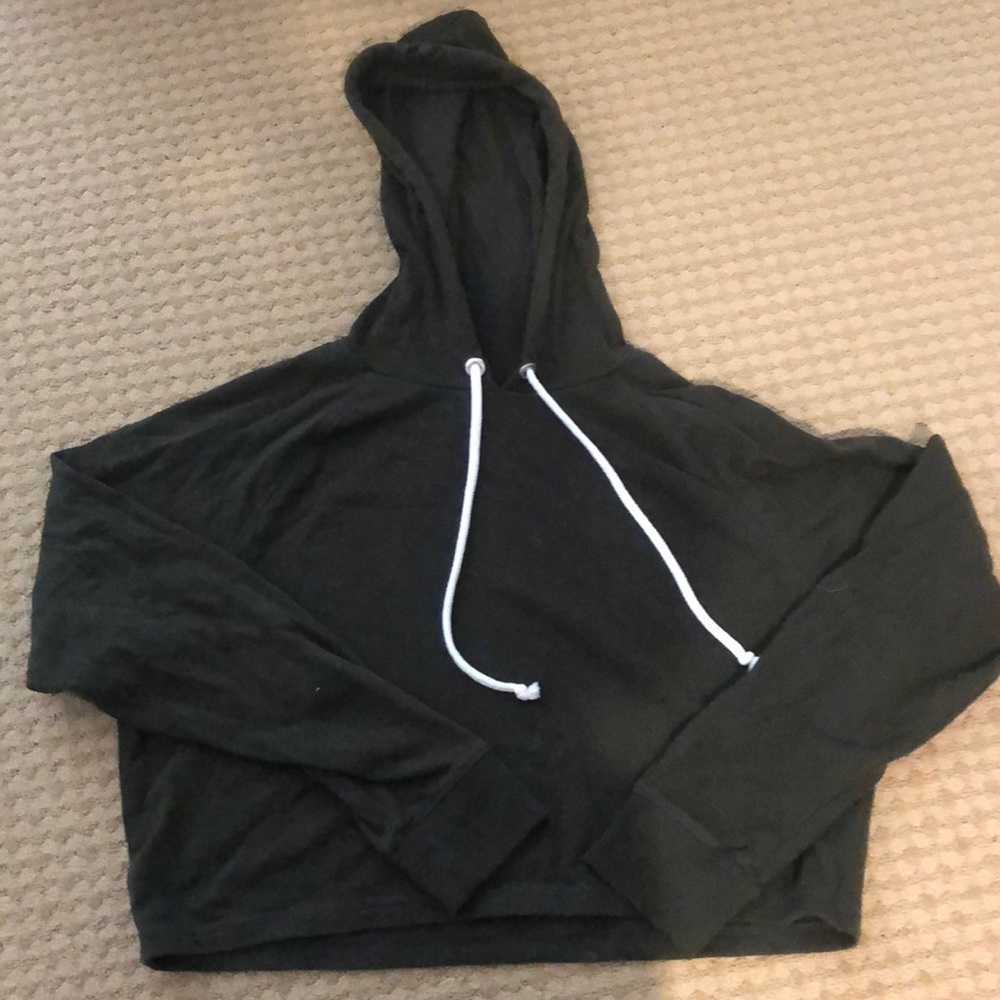 Green cropped hoodie